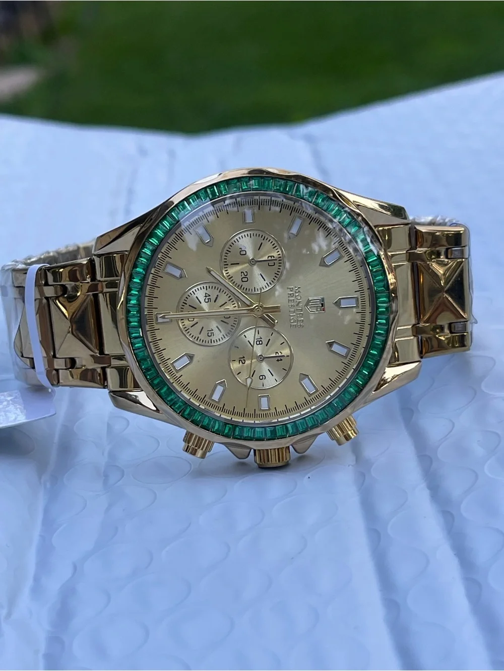 Invicta this eye